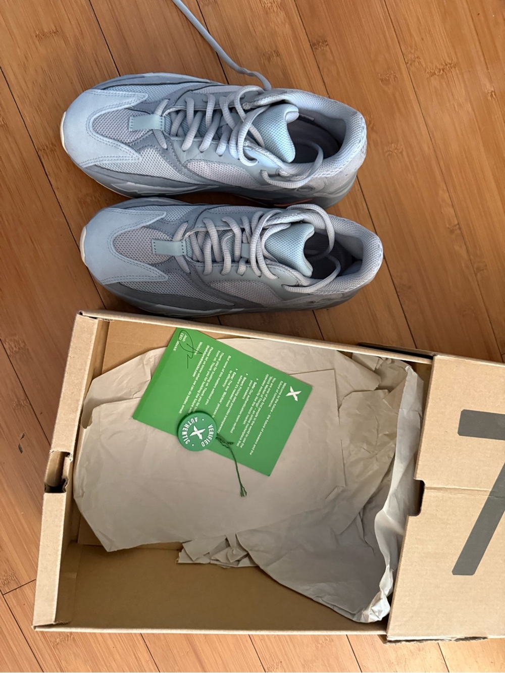 adidas like new 6.5 inertia Yeezy 700 stockX